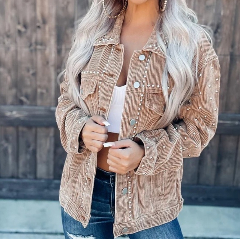 Studded Allure Collar Charm - Tan